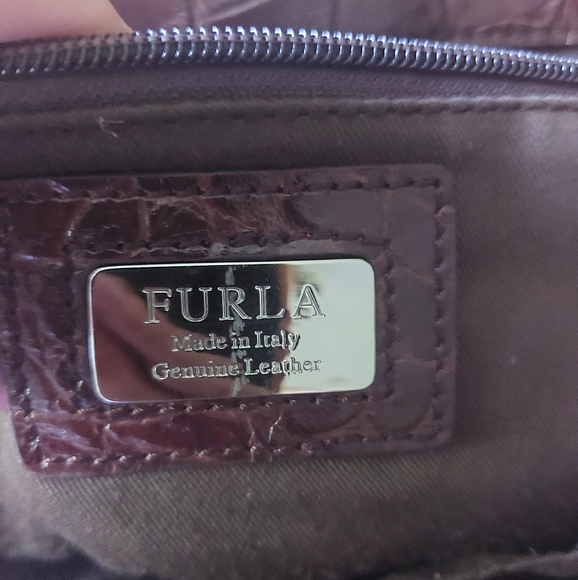 Furla Chocolate brown croc embossed leather handbag purse. Amazing condition - Picture 9 of 16